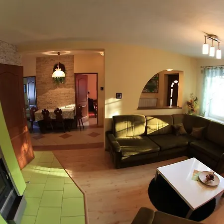 Apartmanovy Dom Σπίτι διακοπών Liptovský Ján